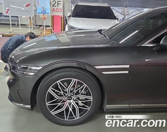 Genesis G90 (RS4) бензин 3.5 турбо AWD, 2023 10