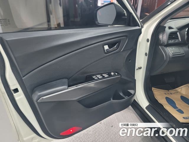 KG모빌리티(SsangYong) Tivoli VX 2WD, 2017 17