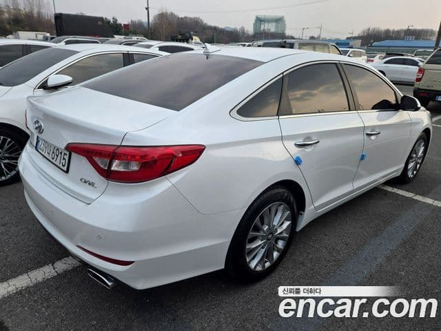 Hyundai LF Sonata Special, 2016 4