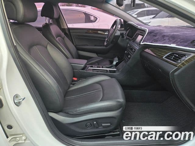 Hyundai LF Sonata Special, 2016 8