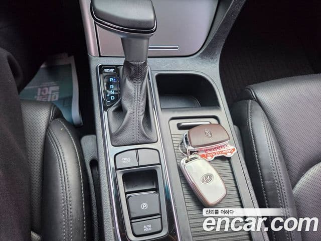 Hyundai LF Sonata Special, 2016 12