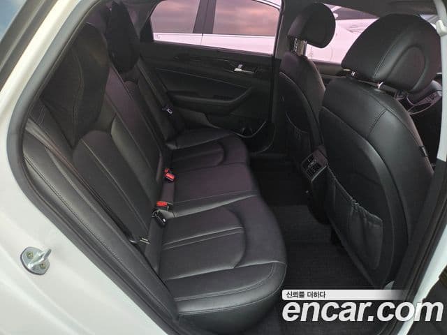 Hyundai LF Sonata Special, 2016 16