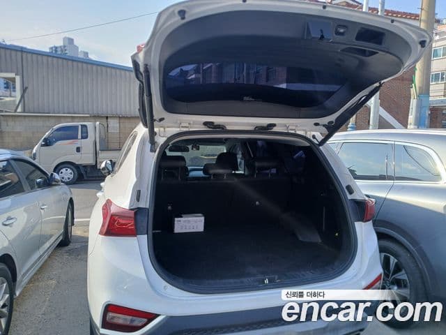 Hyundai Santa Fe TM Exclusive, 2020 18