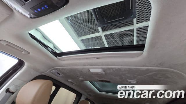 Hyundai Staria Inspiration, 2024 18