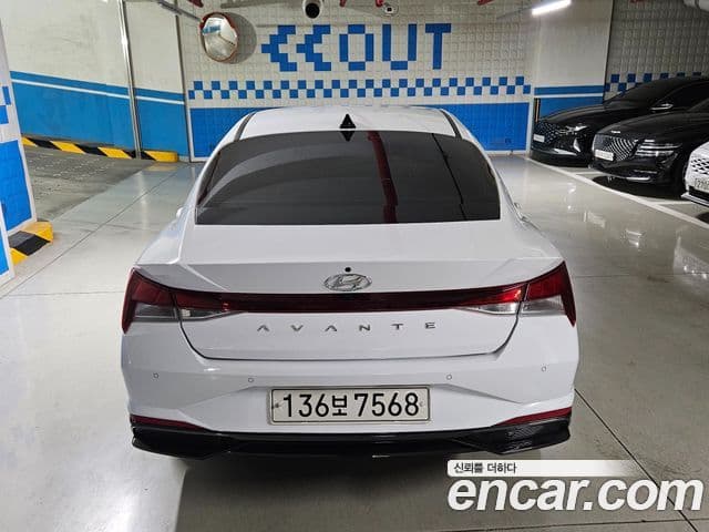 Hyundai Avante гибрид (CN7) Modern, 2022 все фото
