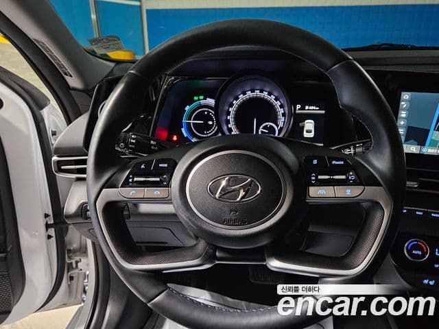Hyundai Avante гибрид (CN7) Modern, 2022 15