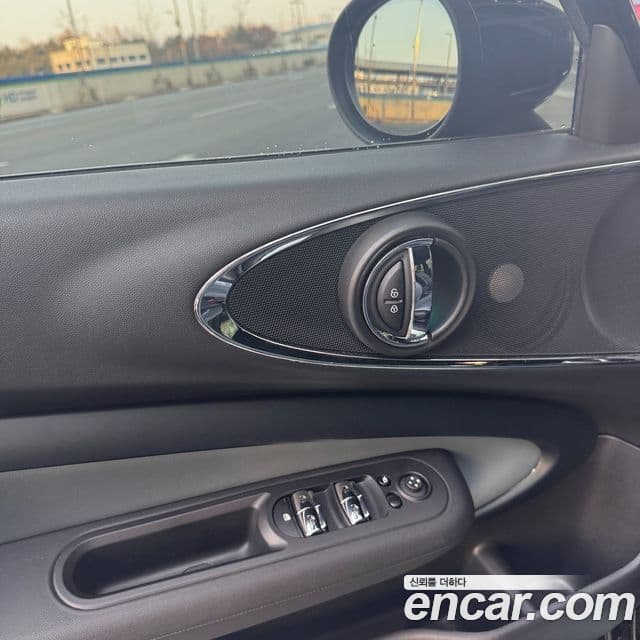 Mini Cooper S 클럽맨 2세대, 2024 17