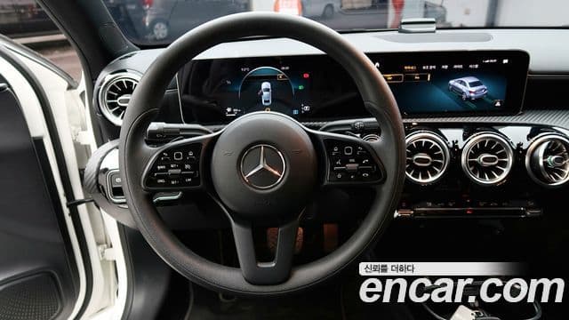 Mercedes-Benz A-класс W177 A220 седан, 2020 12