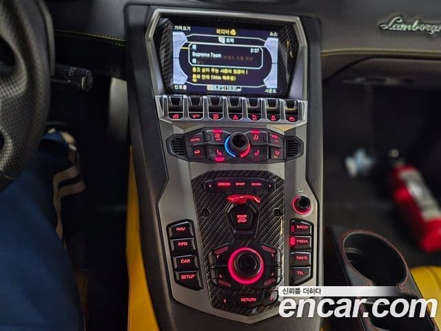 Lamborghini 아벤타도르 LP700-4, 2013 15