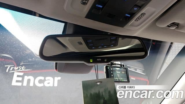 Toyota 캠리 (XV70) 2.5 XLE гибрид, 2019 16