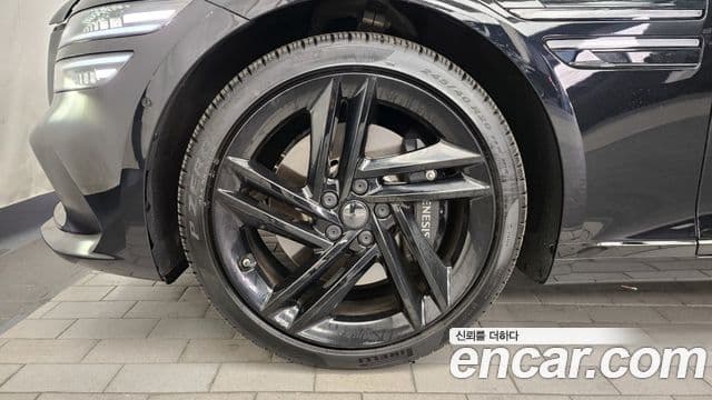 Genesis G80 (RG3) чёрный, 2026 все фото