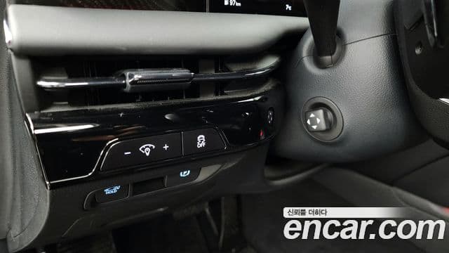 Genesis G80 (RG3) чёрный, 2026 16