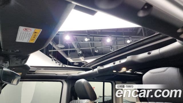 Jeep Wrangler (JL) 2.0 Rubicon Power top 4도어, 2020 19