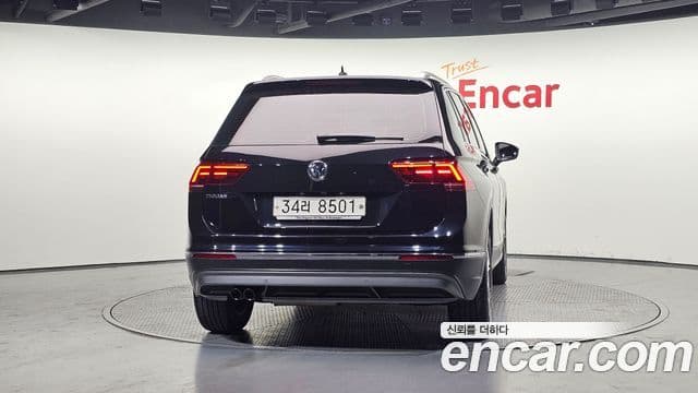 Volkswagen Tiguan 2세대 Premium, 2018 4