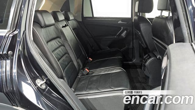 Volkswagen Tiguan 2세대 Premium, 2018 12