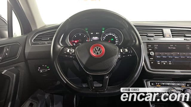 Volkswagen Tiguan 2세대 Premium, 2018 13
