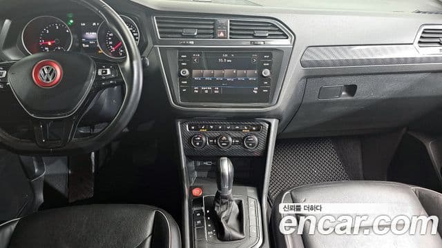 Volkswagen Tiguan 2세대 Premium, 2018 14