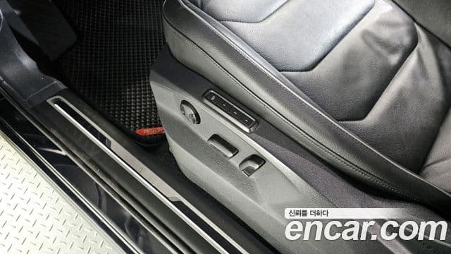 Volkswagen Tiguan 2세대 Premium, 2018 19