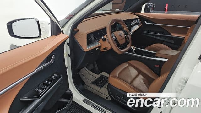 KG모빌리티(SsangYong) Torres T7, 2023 11