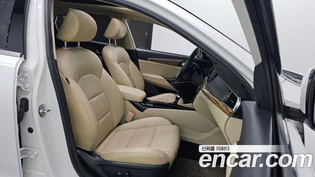 Kia All New K7 Prestige, 2016 11