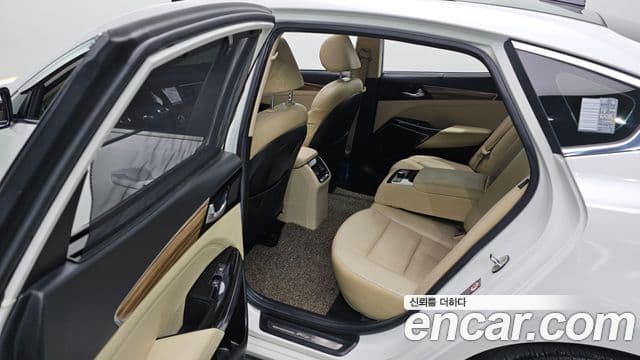 Kia All New K7 Prestige, 2016 13