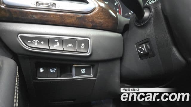 Genesis G90 Premium Luxury, 2019 18