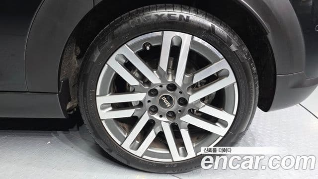 Mini Cooper C 4세대 5도어 Classic, 2025 все фото