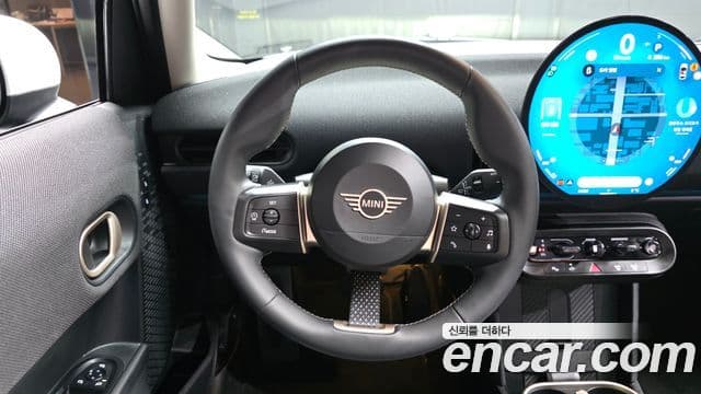 Mini Cooper C 4세대 5도어 Classic, 2025 13