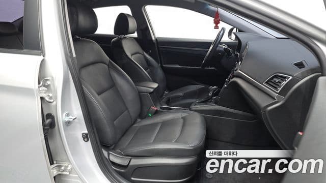 Hyundai Avante AD 1.6 GDI Smart, 2016 11