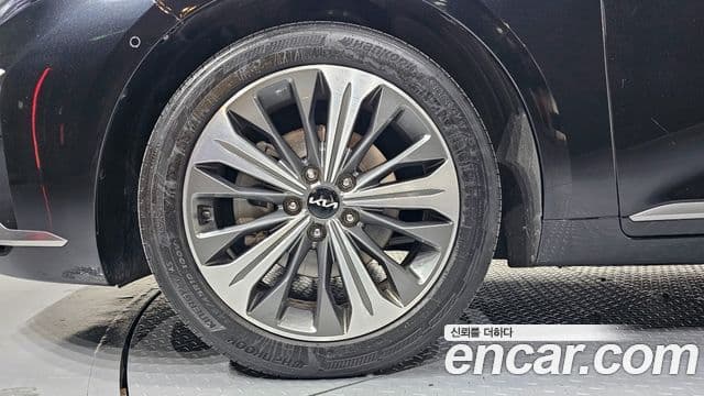 Kia K8 гибрид Signature, 2022 все фото