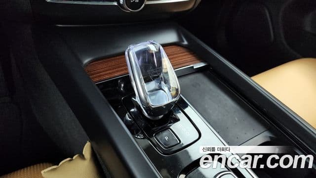 Volvo XC60 2세대 B5 Ultimate Bright, 2024 9