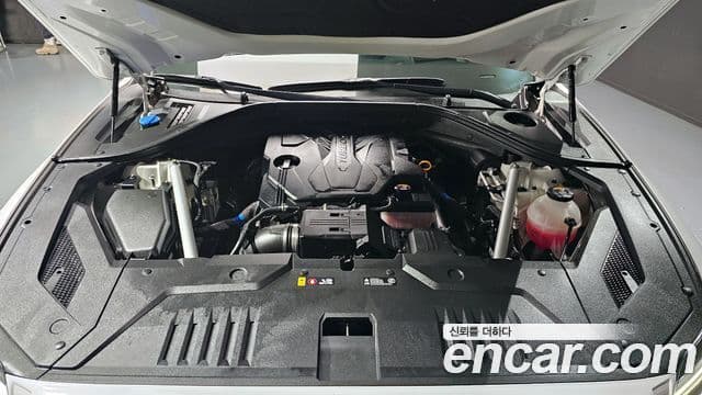 Genesis GV70, 2021 6