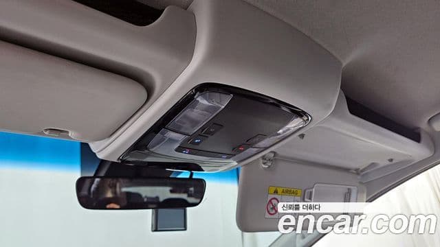 Hyundai Staria Modern, 2022 17