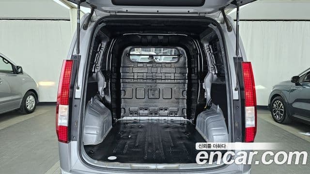 Hyundai Staria Modern, 2022 20