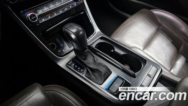 Hyundai Grandeur IG 3.0 LPi Modern (арендный автомобиль), 2019 9