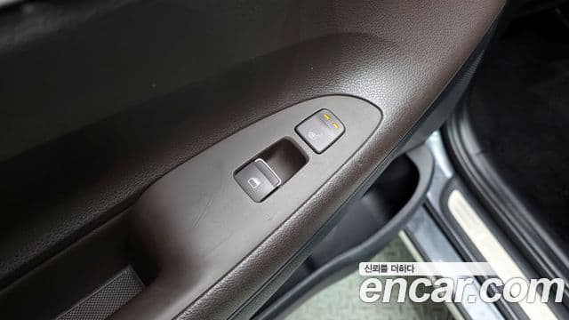 Hyundai Grandeur IG 3.0 LPi Modern (арендный автомобиль), 2019 19