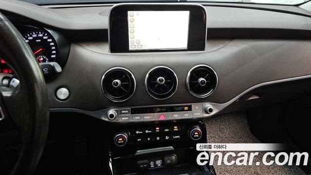 Kia 스팅어 Platinum, 2018 14