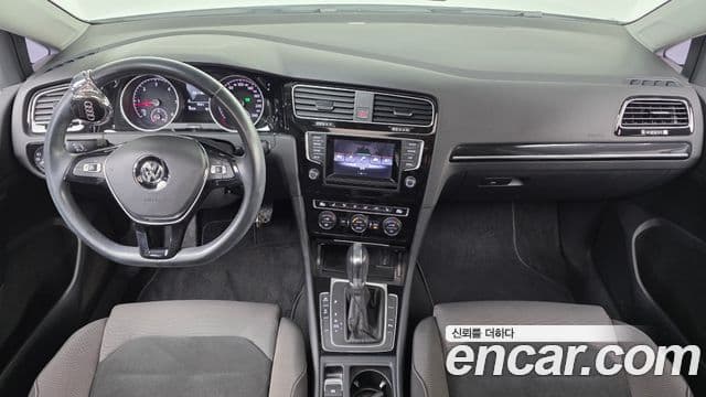 Volkswagen Гольф 7세대, 2013 7