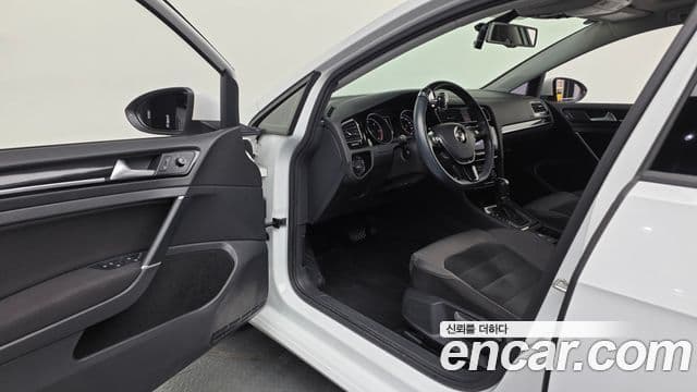 Volkswagen Гольф 7세대, 2013 10