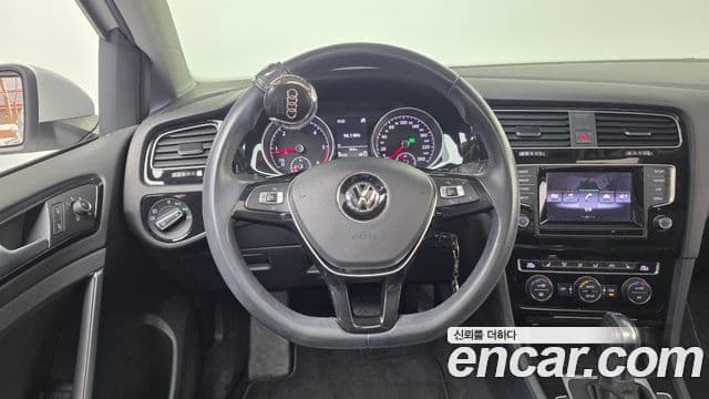 Volkswagen Гольф 7세대, 2013 13