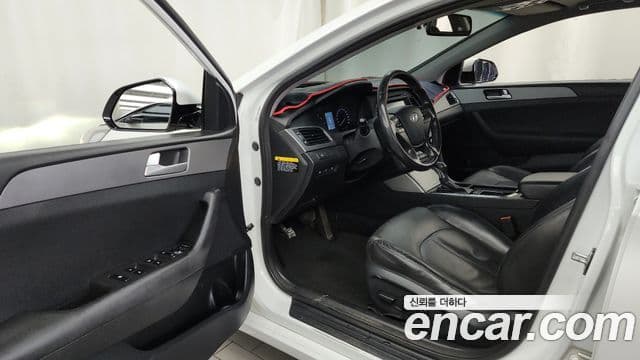 Hyundai LF Sonata Premium, 2015 10