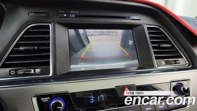 Hyundai LF Sonata Premium, 2015 15