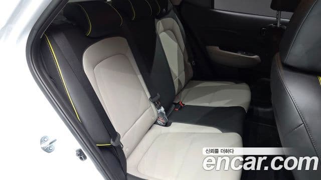 Hyundai Venue 1.6 Flux, 2023 12