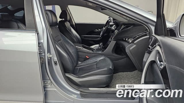 Hyundai Grandeur HG Modern, 2017 11