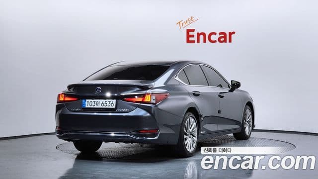 Lexus ES300h 7세대 Executive, 2022 2
