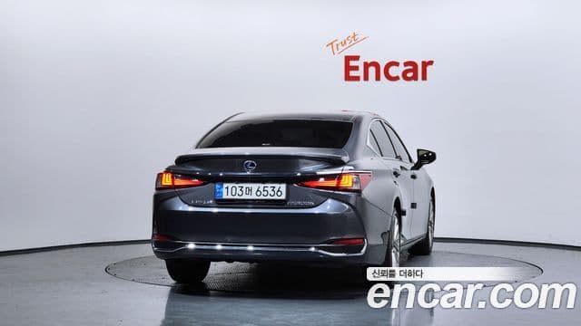 Lexus ES300h 7세대 Executive, 2022 4