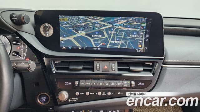 Lexus ES300h 7세대 Executive, 2022 14