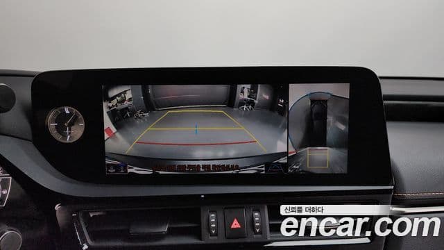 Lexus ES300h 7세대 Executive, 2022 15