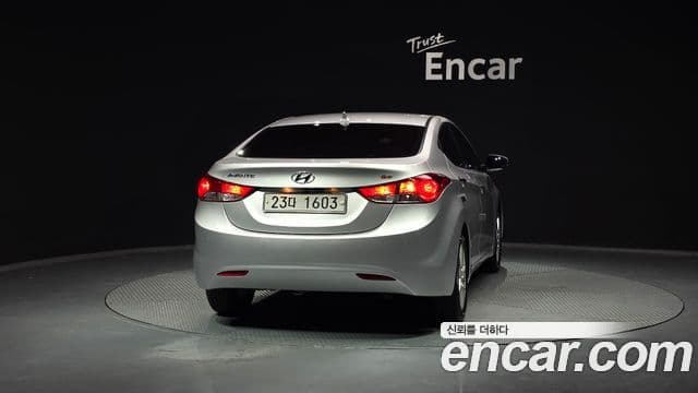 Hyundai Avante MD Modern, 2013 4