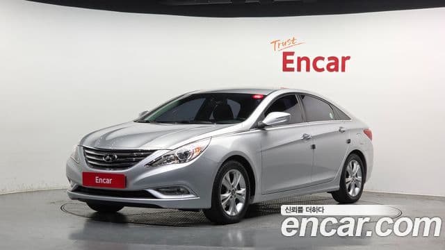 Hyundai YF Sonata Premier, 2012 1